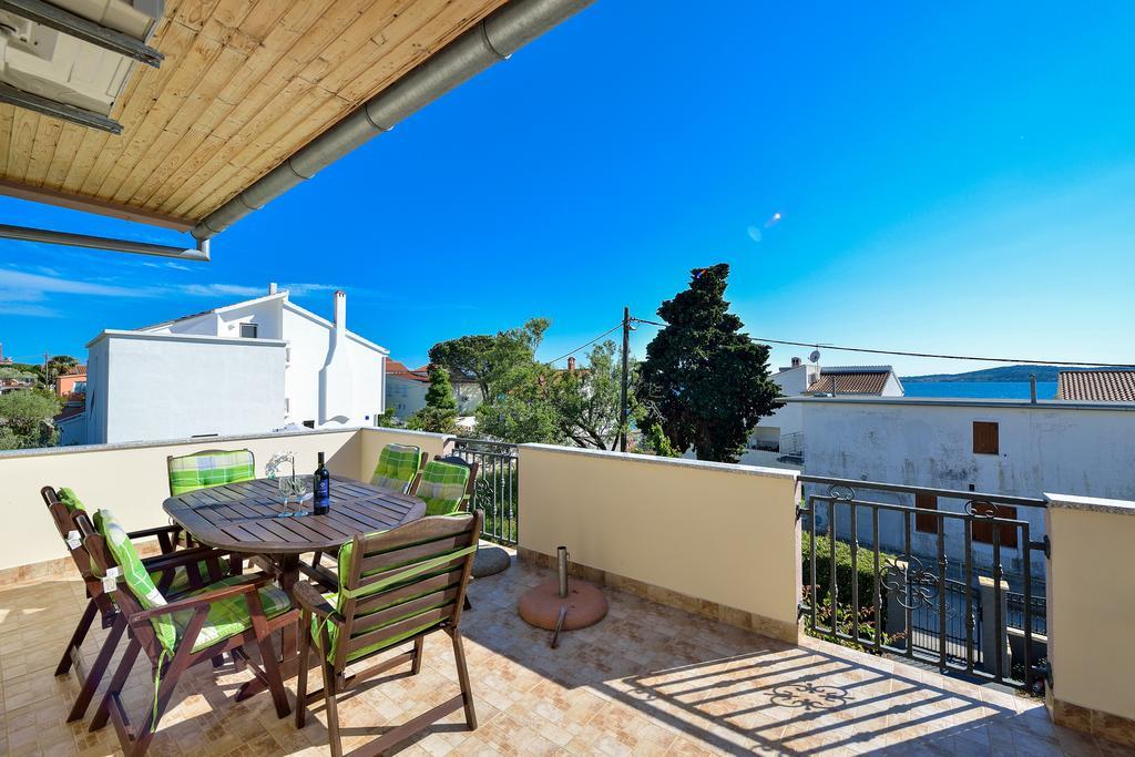 Apartments Duje Бибине Екстериор снимка