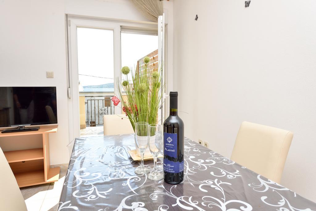 Apartments Duje Бибине Екстериор снимка