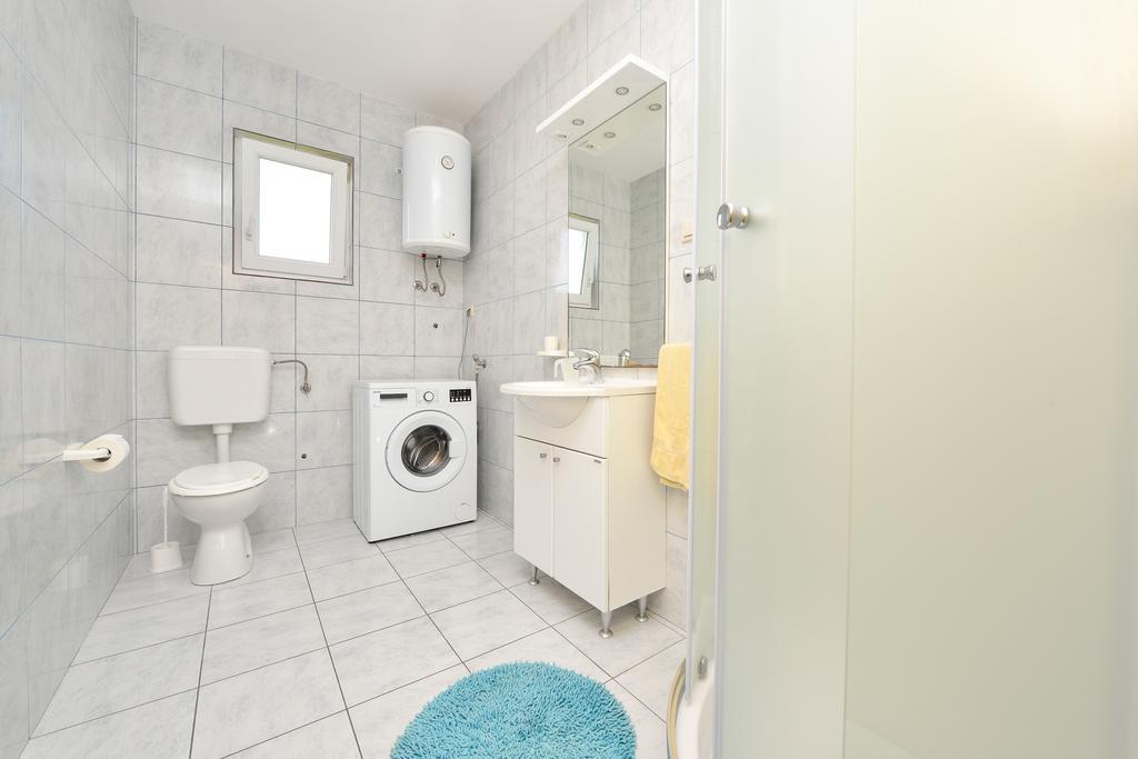 Apartments Duje Бибине Екстериор снимка