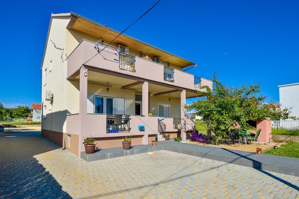 Apartments Duje Бибине Екстериор снимка