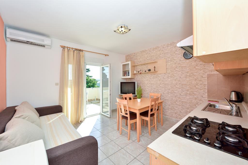 Apartments Duje Бибине Екстериор снимка
